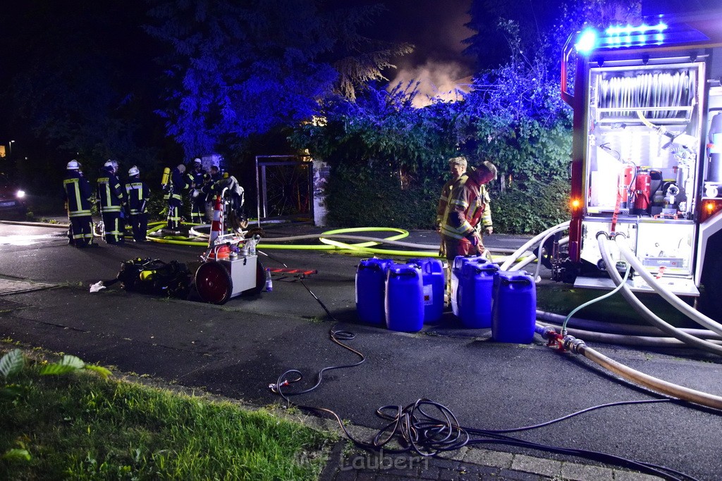 Grossfeuer Einfamilienhaus Siegburg Muehlengrabenstr P0345.JPG - Miklos Laubert